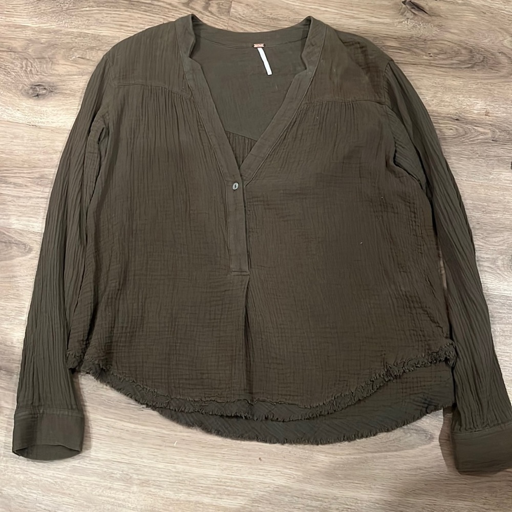 Free people green flowy long sleeve blouse